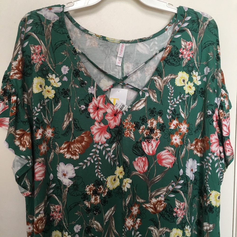 *Host Pick* Xhilaration Shift Dress Green Floral - Picture 3 of 8